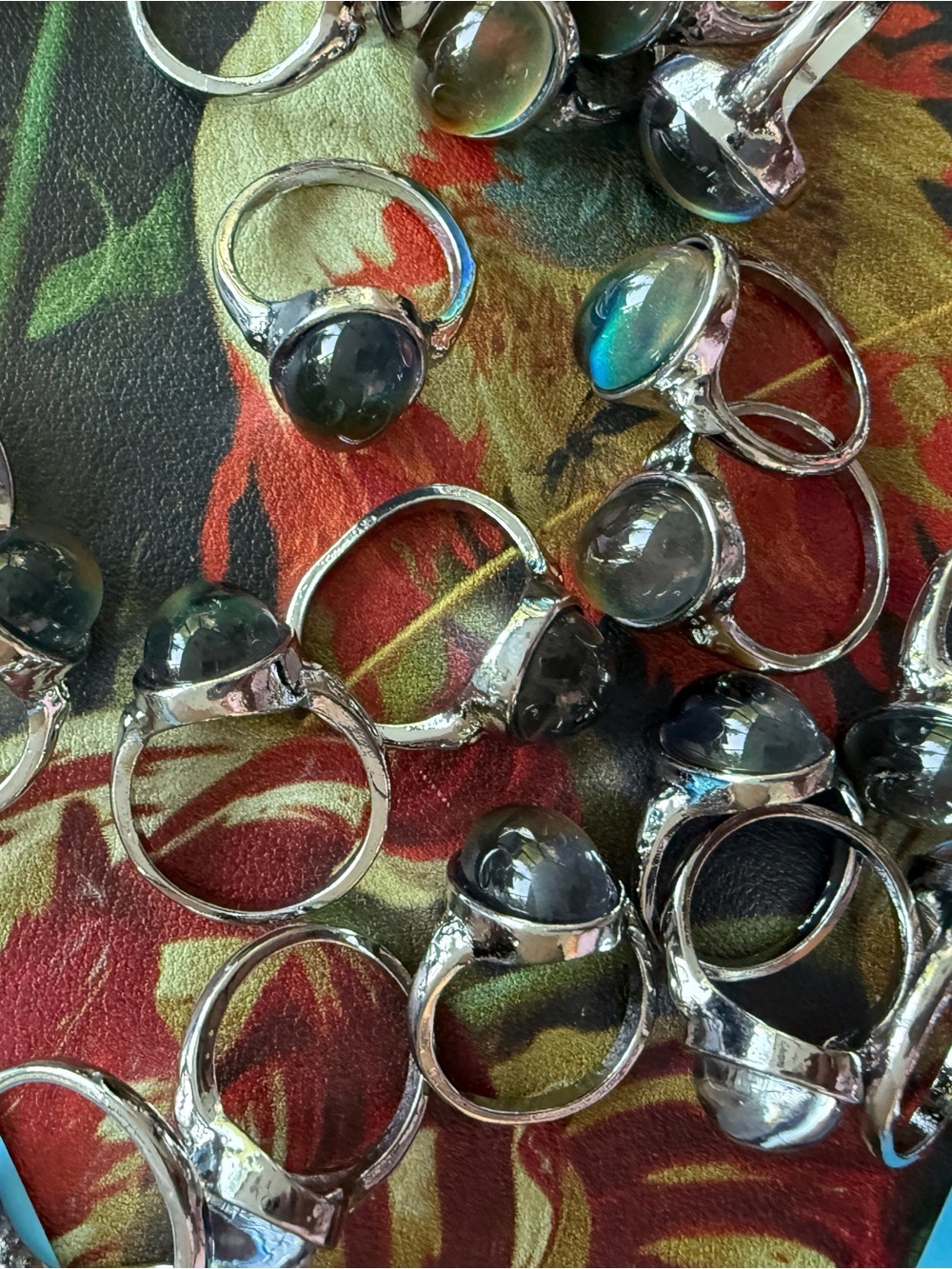 50 Mood Rings Party Favors Mixed Sizes 6 7 8 - Women's Jewelry Metal - Picture 5 of 9